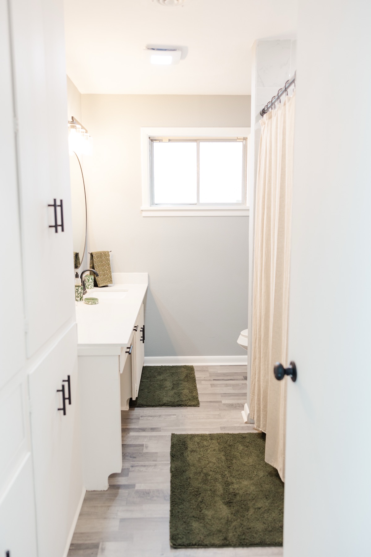 Full bathroom